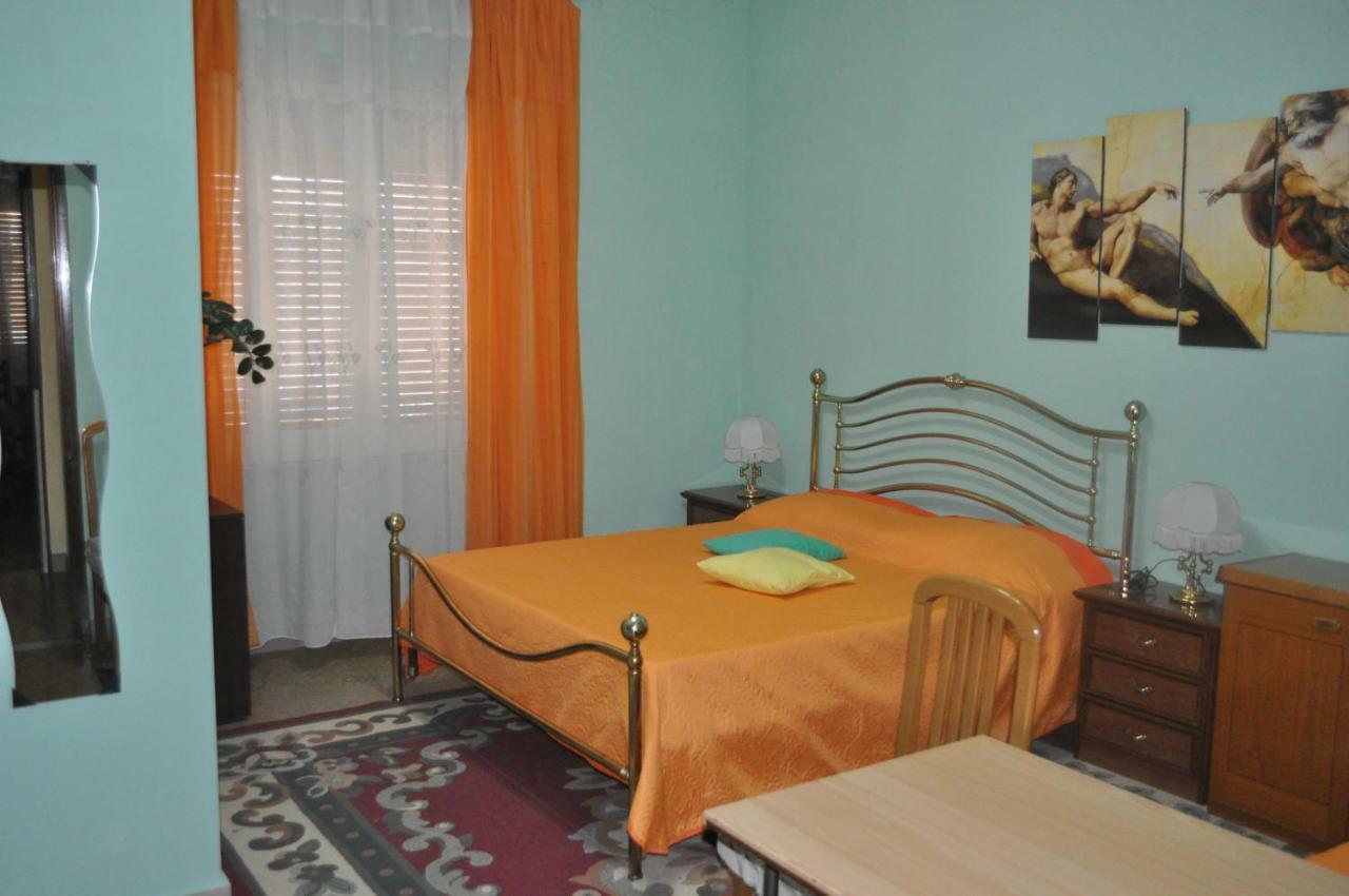 Bed and Breakfast Victoria Катанія Екстер'єр фото