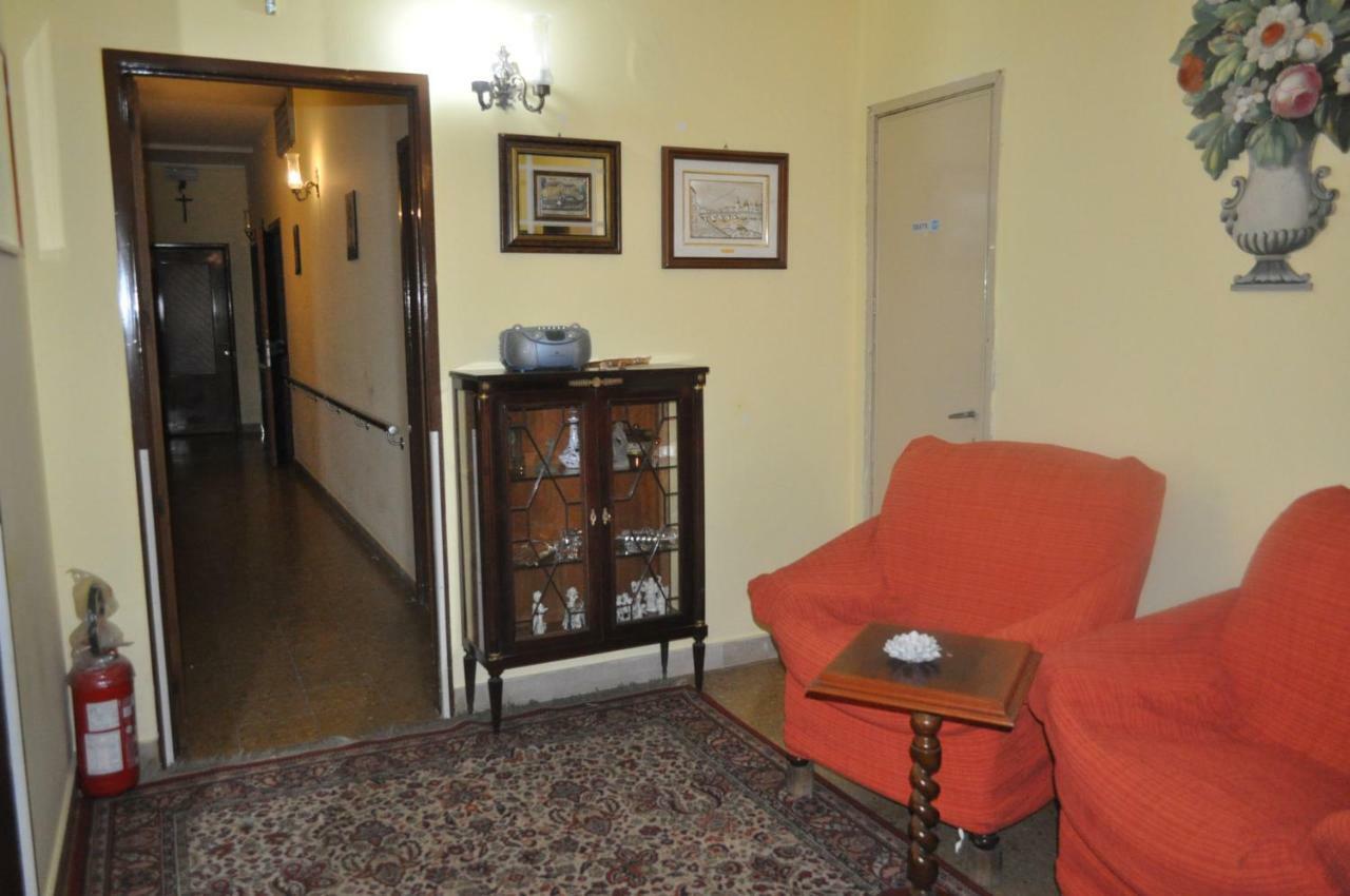Bed and Breakfast Victoria Катанія Екстер'єр фото