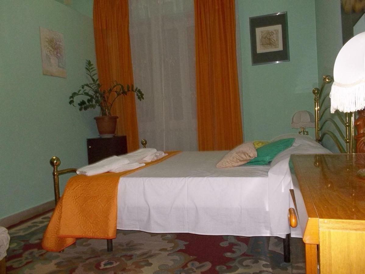 Bed and Breakfast Victoria Катанія Екстер'єр фото