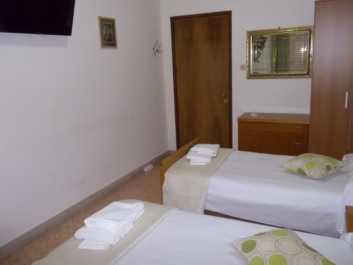 Bed and Breakfast Victoria Катанія Екстер'єр фото